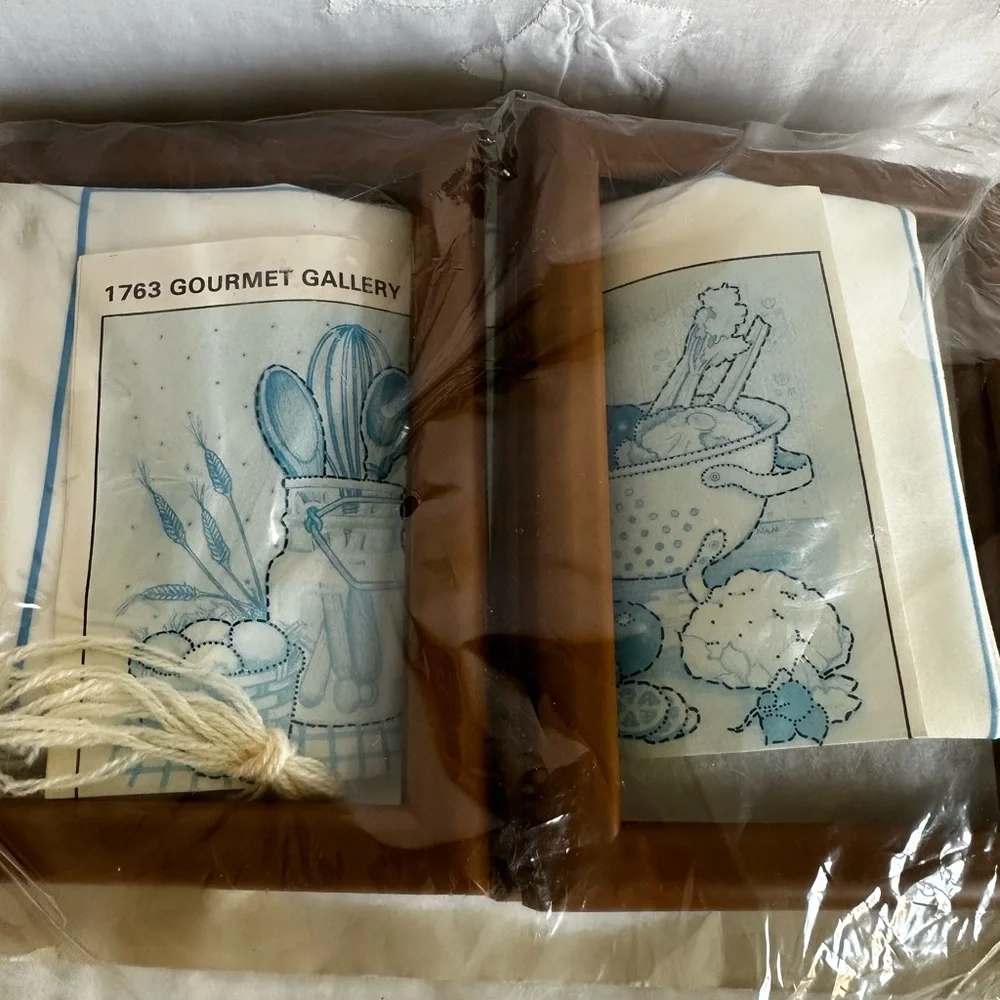 Gourmet Gallery Kitchen Wall Art Set Needlework Kit Vintage